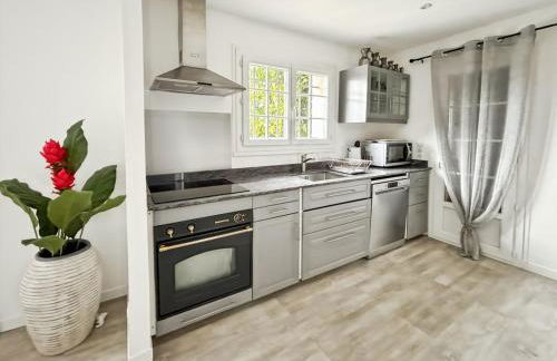 Appartement 2 pièces indépendant Piscine et jardin LA ROQUETTE SUR SIAGNE - Foto 28