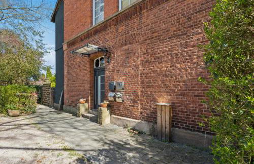 NASA Homes 4 Zimmer Altbauwohnung Zentral inkl Smart TV Netflix Garten - Foto 29