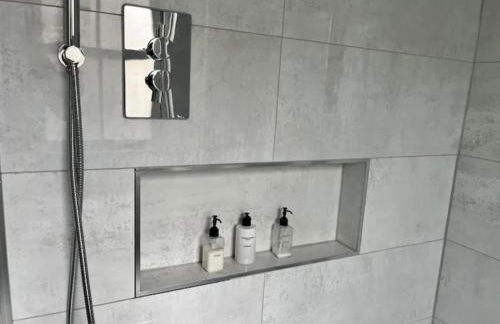 Pass the Keys Luxury 2 Bedroom Townhouse in Central St Albans - Photo 40