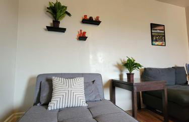 Steps Away From Hospital - 2 Queen Bed - City View - Foto 7