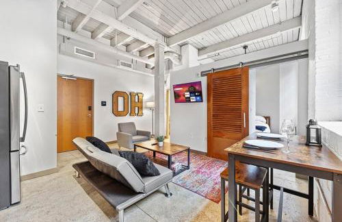 Brooklyn Style Loft l DT l Parking l Cafe - Photo 7