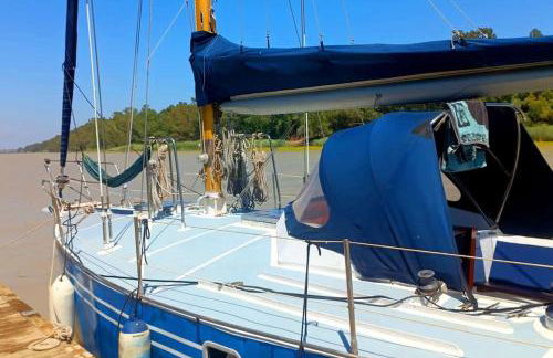 Tu casa flotante en Sevilla! Barco en alquiler en el Guadalquivir - Photo 11