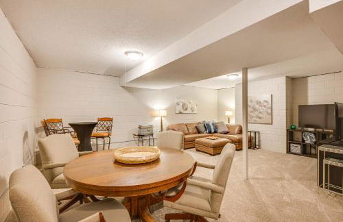 Riverfront Champlin Townhome with Deck and Water View! - Foto 3