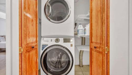 Lofts on E 4th, WALK TO CAVS, Sleeps 6 - Foto 4