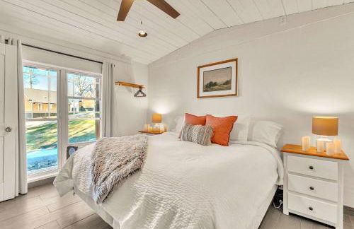 This is IT Cabin with a hot tub fire pit & indoor pool - Foto 14