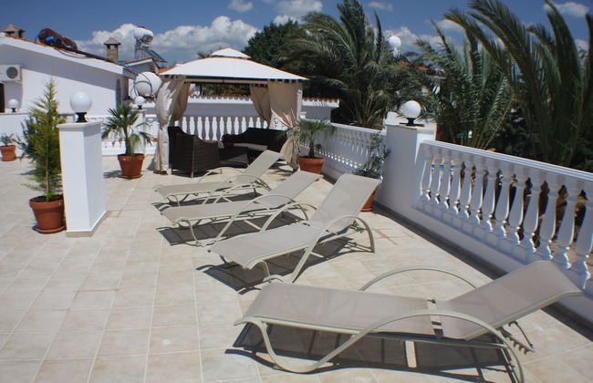 Lovely 7 Bedroom Villa !! - Photo 74