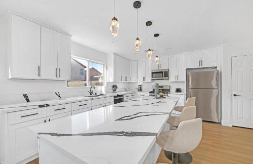 FUN Retro Arcade Villa - Pool&Spa, Arcades, Billiards,BBQ Gazebo Lounge, 10 Mins Strip - Photo 14