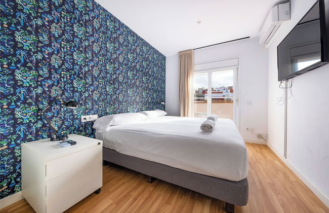 AinB Barcelona Sants Apartments - Photo 38