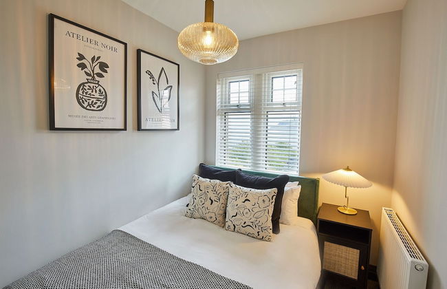 Host Stay Raven House - Photo 8