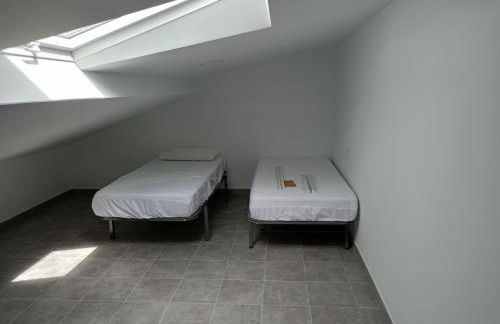 Piscina climatizada a 10min de la playa - Foto 20