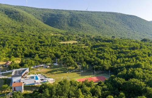 Villa Nella Foresta with private 66sqm heated pool, Whirlpool, Tennis court, Gym, Billiards, 4 en-suite bedrooms - Foto 50