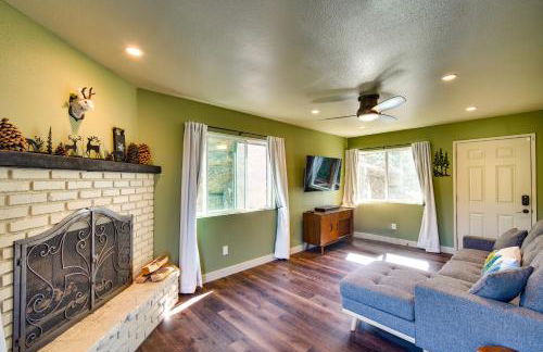 Running Springs Cabin with Spacious Deck and Hot Tub! - Foto 7