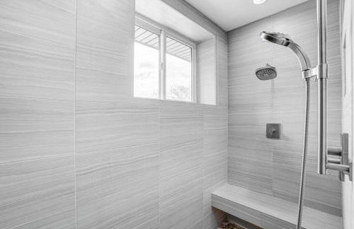 Secluded Luxury Retreat: 15 Acres, Views, Hot Tub - Foto 35