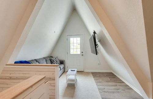 Cozy 3BRand3BA • Sleeps 9 • 0 3 Mi to Beach • PCB - Foto 26