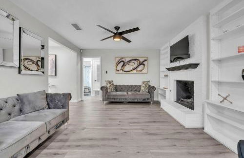 Cozy 5BR Home Sleeps 12 Near Downtown Austin and Tesla - Foto 14