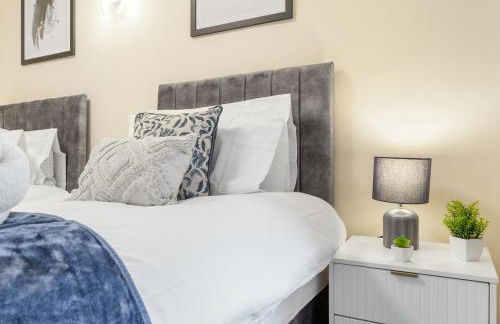 Lovely 4-BR Home In Leyton - Sleeps 14, Near Tube, Arcade, 100inchTV - Foto 12