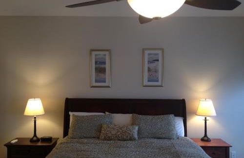 Large Beach House with Great Oceanviews, Game Room, Swimming pool - Photo 10