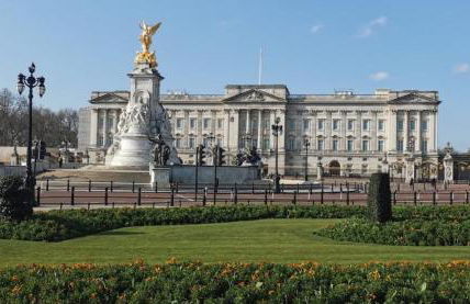 Charming and Full Of Character Apartment - Foto 24