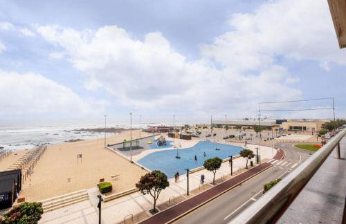 Beach Front Apartment Av dos Banhos - Foto 2