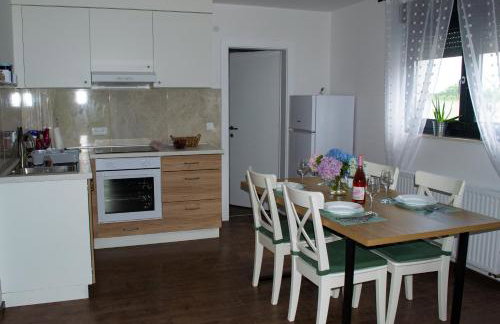 Kraljeva hiža - Apartmani i sobe Kralj - Foto 15