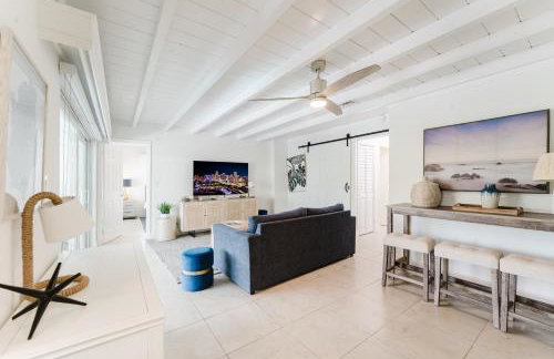Aureum Stay Beachside Two Bedroom with Pool near Boca Beach - Foto 8