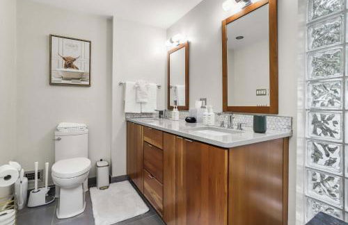 Sojourn Beautiful Home with Beach Access & Backyard - Foto 36