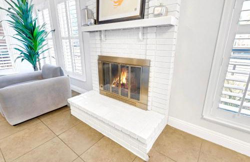 Vacation Home in Vegas w Pool 2 mile to Strip - Foto 12