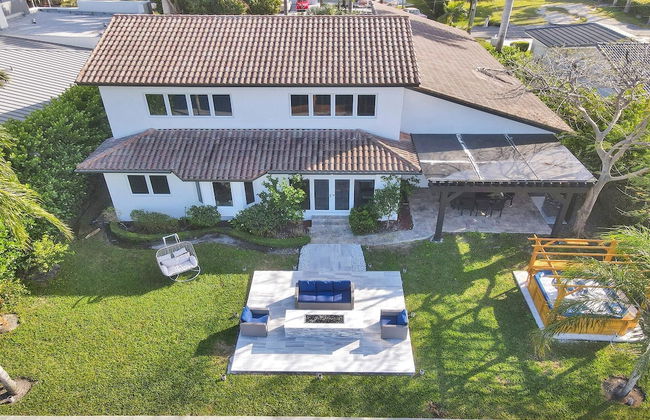 Amazing 7 BR Villa With Heated Pool Near the Beach - Foto 43