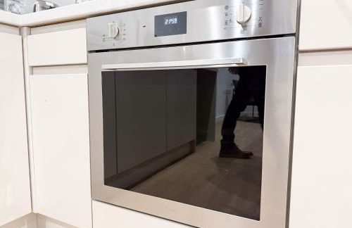 Spacious Modern 1 Bed Apartments in St Neots - Perfect for Contractors & Professionals - Free Parking - WiFi - Fully Equipped Kitchen - Smart TV Ideal for Work Stays and Long Projects - Foto 15