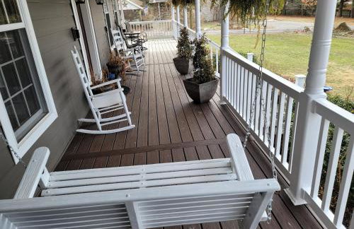 Large Home with Pool & 7 bedrooms; sleeps 21 - Foto 16