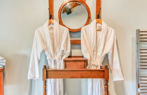 The Hurst Coach House - Photo 8