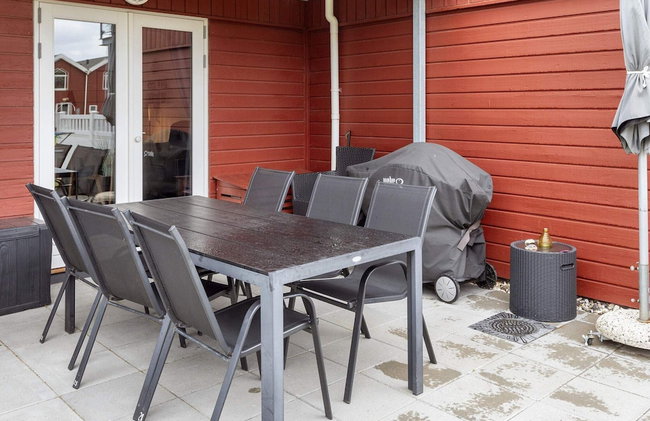 Spacious Villa near Beach in Hadsund - Photo 16