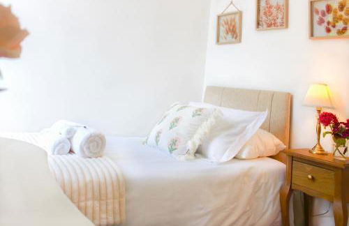 Spacious 4BR house, 2 en suites with garden & on-site parking - Foto 4