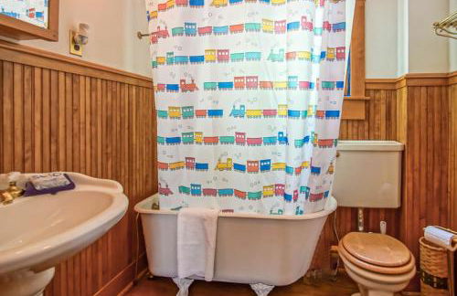 5 Br: Historic Glaab House in Cass, with AC, Amazing Kitchen, Covered Porches, Historical Landmark - Foto 38