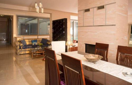 Modern Luxury Villa with Pool, just 5min to sea - Foto 8