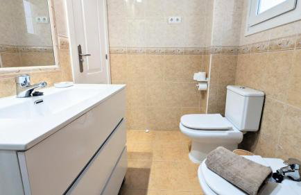 Elegant Sea View Apartment Near Beach & Train - Foto 43