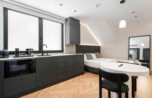 Pacifico Suites near Retiro - Photo 23