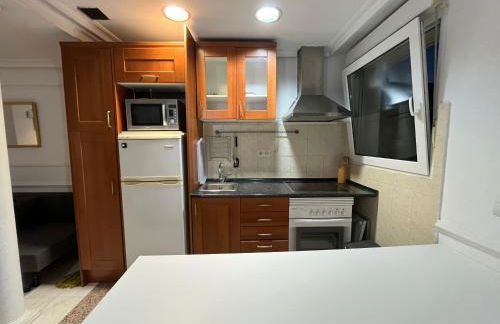 Pisos con piscina de temporada corta estancia - Foto 8