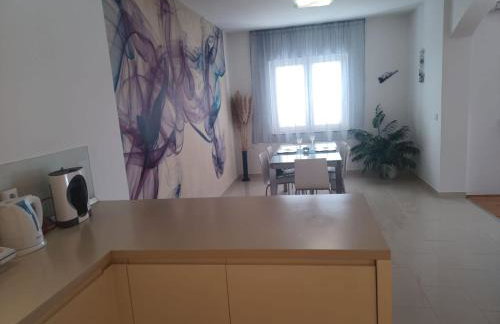 Three Bedroom Apartment With Terrace And Sea View - Foto 4