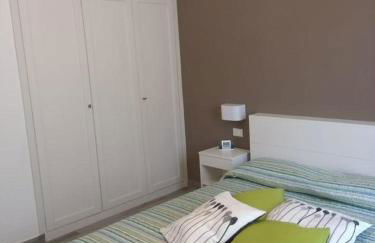 WELCOME RIVIERA - FIOCCO DI MARE elegante e moderno appartamento completamente rinnovato situato in una zona tranquilla -toll parking at 15 euro per day to be booked in advance -subject to availability - Foto 17