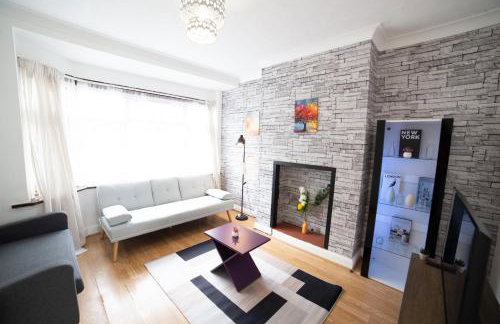 3 Bed Pet Friendly Home, With BBQ - Foto 48