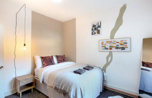 Perfect Booking 4 Bed Home in Leytonstone - Foto 32