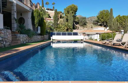 Dream Stay! 15 Guests, Big Pool with Heating Option at Extra Cost, Sea view! - Photo 11