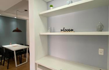 101- Lindo Apartamento Amplo e decorado, 2 quartos, sala, cozinha completa, mobiliario moderno, lavanderia , Excelente localização no bairro Bigorrilho - Photo 15