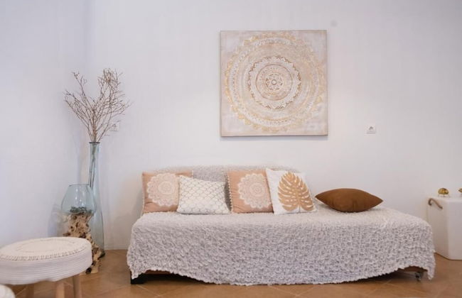 Dreamscape 3-Bedroom Mykonos Hideaway - Photo 23