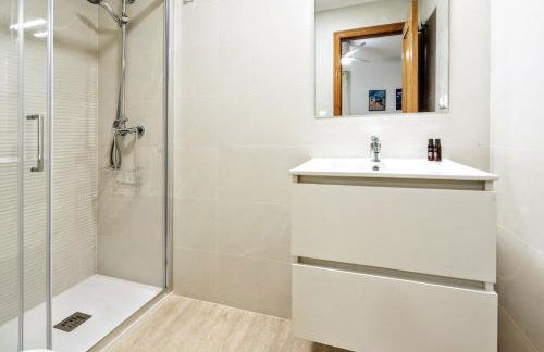 Apto Familiar en Alicante, 4 Pax, 3 Camas, 2 Baños - Photo 13