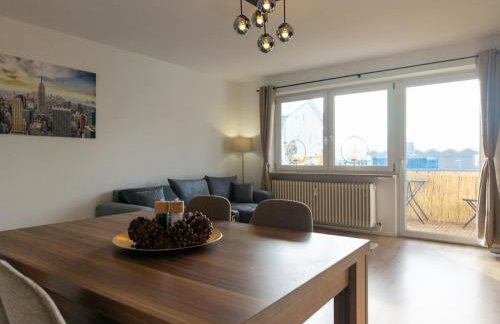 Franzi am Bahnhof - Foto 7