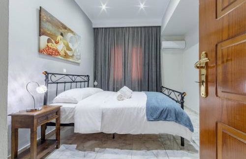 Angela a la Corfu - Foto 11