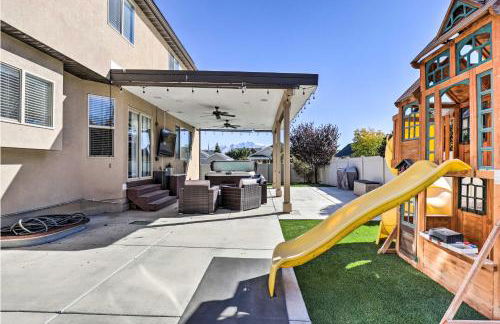 Family-Friendly Home with Theater, 24 Mi to SLC - Foto 37