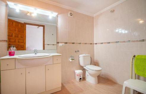 Stunning Apartment In Los Cerezos - Foto 18